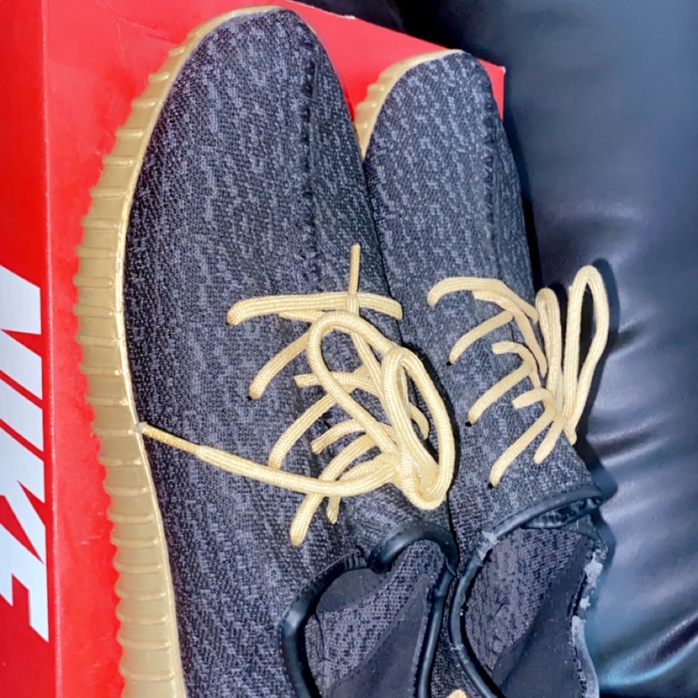 Adidas ! - Picture 3 of 3